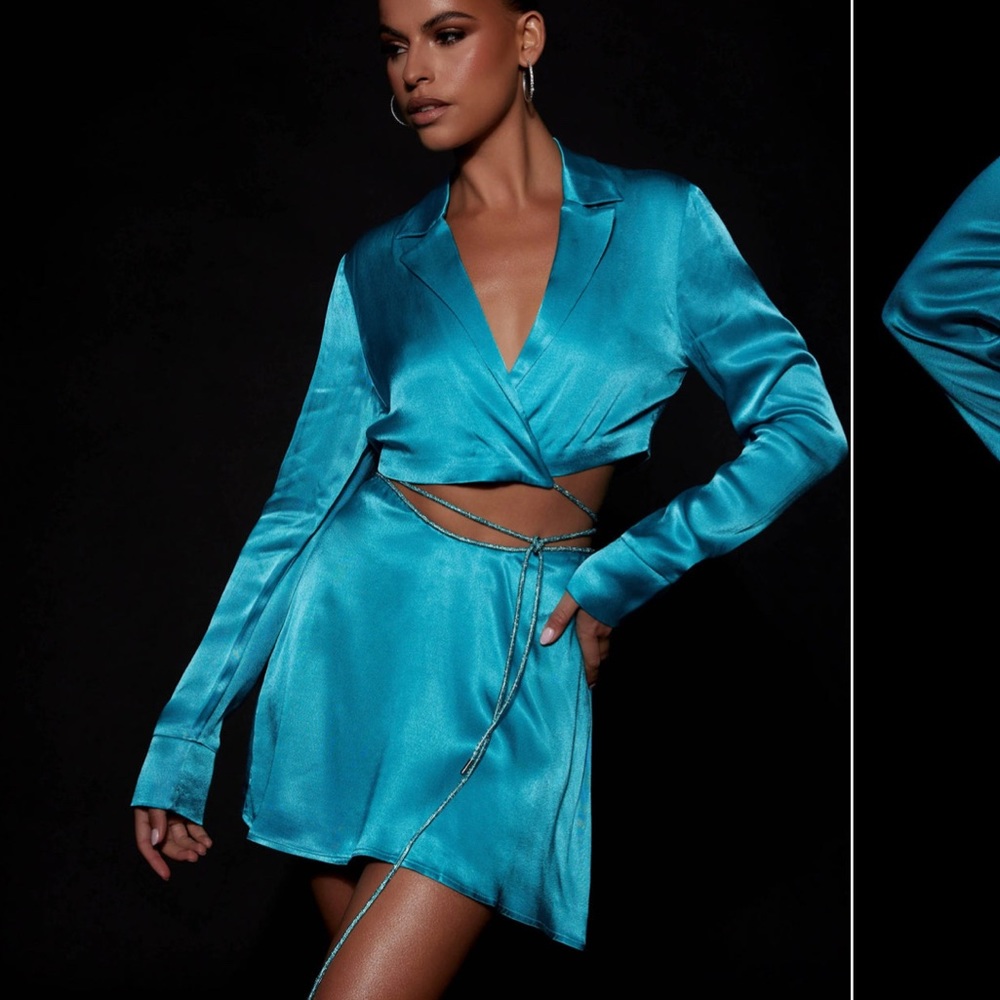 TALULAH
Diamante Rope Mini Flute Skirt - Cyan Blue Never Worn